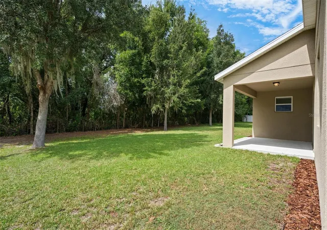 Photo 3 of Single family home for sale at 3729 Chandler Ests Dr, Apopka, FL 32712 | MLS# O6447336 | Listing updated on 2026-10-06