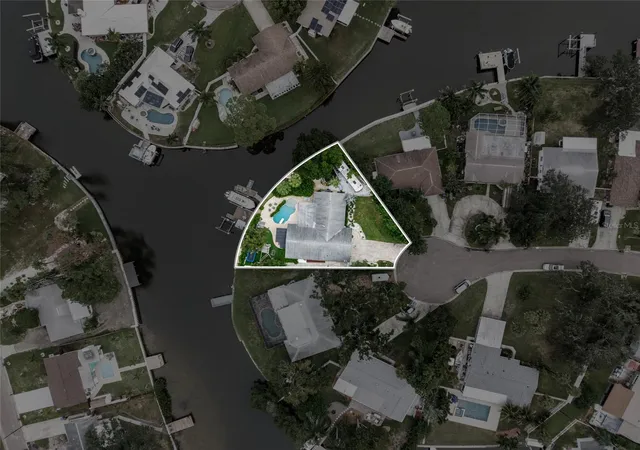 Photo 1 of Single family home for sale at 4785 Butterfly Pl NE, Saint Petersburg, FL 33703 | MLS# TB8555027 | Listing updated on 2026-10-08
