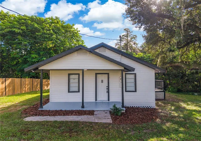 Photo 1 of Single family home for sale at 13 N Van Buren Ave, Orlando, FL 32811 | MLS# S5158897 | Listing updated on 2026-10-06