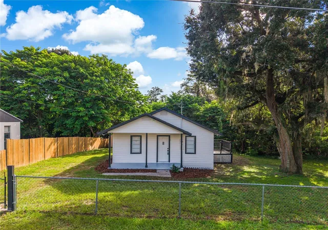 Photo 3 of Single family home for sale at 13 N Van Buren Ave, Orlando, FL 32811 | MLS# S5158897 | Listing updated on 2026-10-06