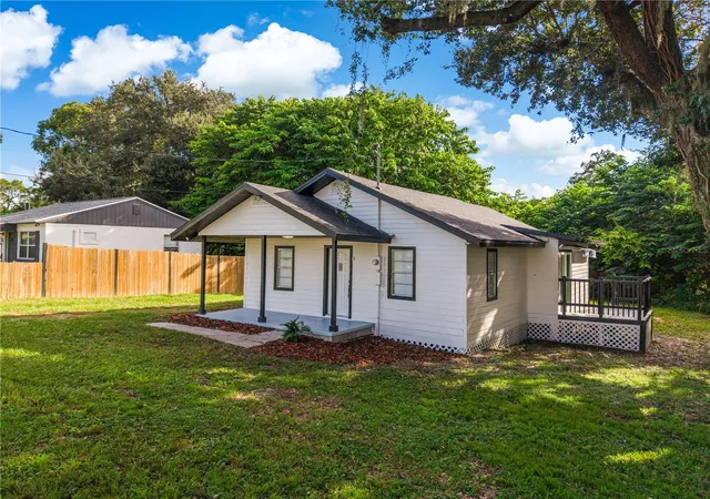Photo 4 of Single family home for sale at 13 N Van Buren Ave, Orlando, FL 32811 | MLS# S5158897 | Listing updated on 2026-10-06