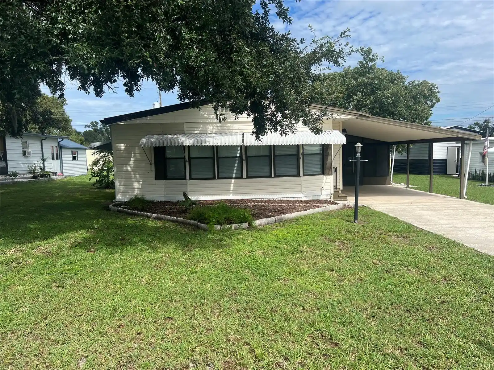 Photo 1 of Manufactured home for sale at 310 Martin Dr, Lakeland, FL 33809 | MLS# L4965557 | Listing updated on 2026-10-08