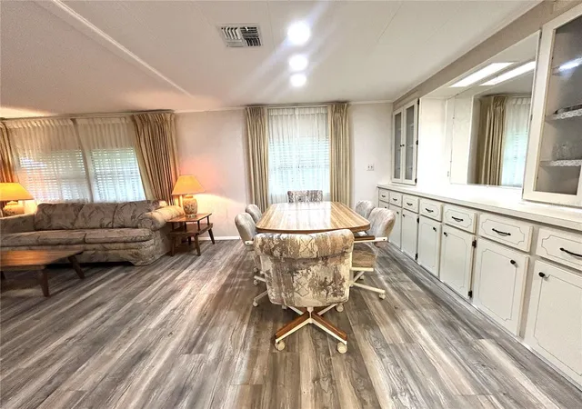 Photo 3 of Manufactured home for sale at 310 Martin Dr, Lakeland, FL 33809 | MLS# L4965557 | Listing updated on 2026-10-08