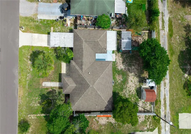 Photo 3 of Single family home for sale at 6116 Florida Ave, New Port Richey, FL 34653 | MLS# TB8555032 | Listing updated on 2026-10-07