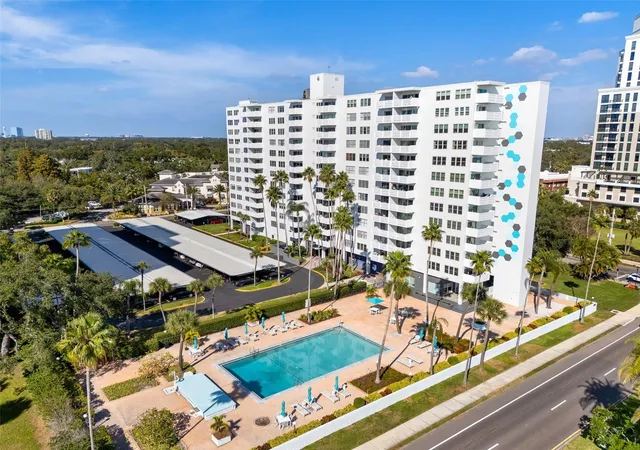 Photo 1 of Condo for sale at 2401 Bayshore Blvd #203, Tampa, FL 33629 | MLS# TB8555035 | Listing updated on 2026-10-07