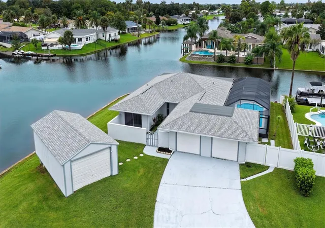 Single family home for sale at 9 Castle Ct, PALM COAST, FL 32137 | MLS# FC321919
