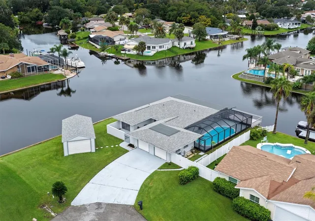 Photo 3 of Single family home for sale at 9 Castle Ct, Palm Coast, FL 32137 | MLS# FC321919 | Listing updated on 2026-10-09