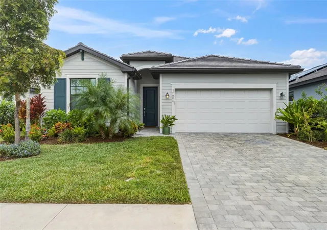 Photo 1 of Single family home for sale at 17085 Luminous Ave, Venice, FL 34293 | MLS# N6146067 | Listing updated on 2026-10-07