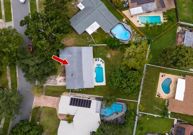 Single family home for sale at 1113 Glenmoor Ct, CLEARWATER, FL 33764 | MLS# TB8555057 | Listing updated on 2026-10-07