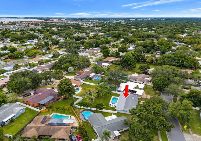 Single family home for sale at 1113 Glenmoor Ct, CLEARWATER, FL 33764 | MLS# TB8555057 | Listing updated on 2026-10-07