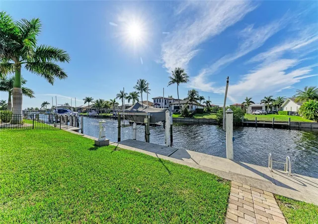 Photo 4 of Single family home for sale at 2839 Coral Way, Punta Gorda, FL 33950 | MLS# C7531572 | Listing updated on 2026-10-09