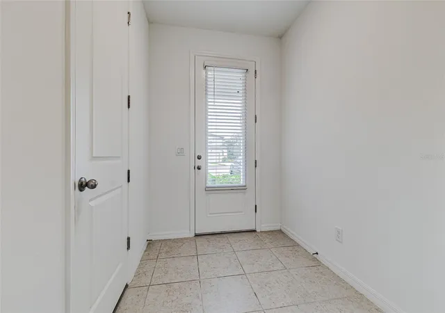 Photo 3 of Townhouse for sale at 1748 Sanibel Dr, Davenport, FL 33896 | MLS# L4965560 | Listing updated on 2026-10-06