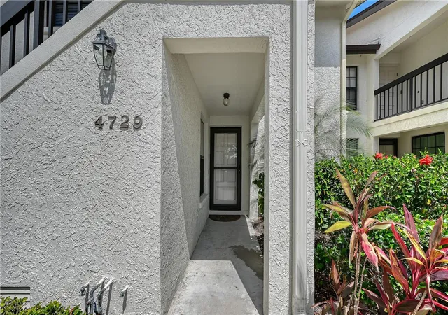 Listing Photo 5 - Condo for sale in building located at 4729 Winslow Beacon, SARASOTA, FL 34235 - Unit #11