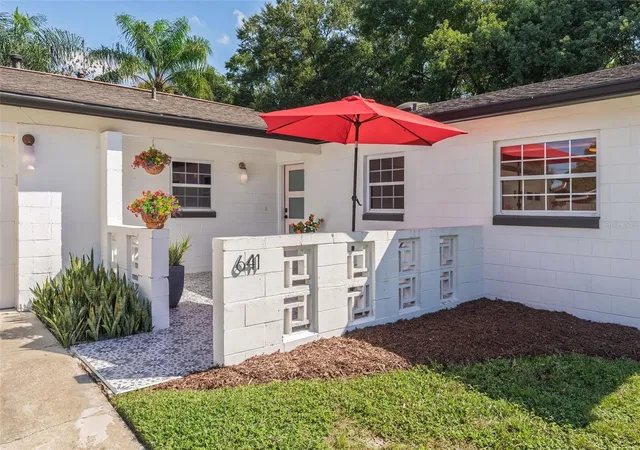 Photo 1 of Single family home for sale at 641 Sherwood Dr, Altamonte Springs, FL 32701 | MLS# O6447365 | Listing updated on 2026-10-22