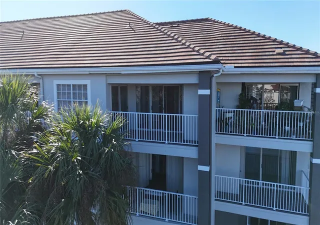 Photo 1 of Condo for sale at 13838 Fairway Is Dr #1432, Orlando, FL 32837 | MLS# S5158906 | Listing updated on 2026-10-08