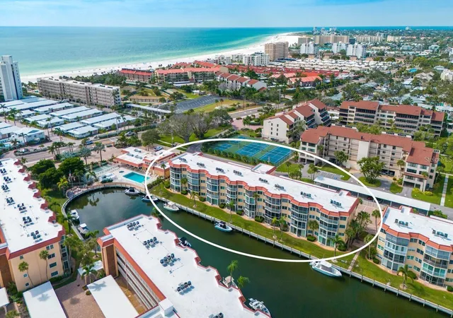 Photo 2 of Condo for sale at 1250 N Portofino Dr #304, Sarasota, FL 34242 | MLS# A4708535 | Listing updated on 2026-10-08