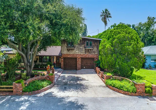 Single family home for sale at 1488 Laconia Dr E, CLEARWATER, FL 33764 | MLS# TB8555084