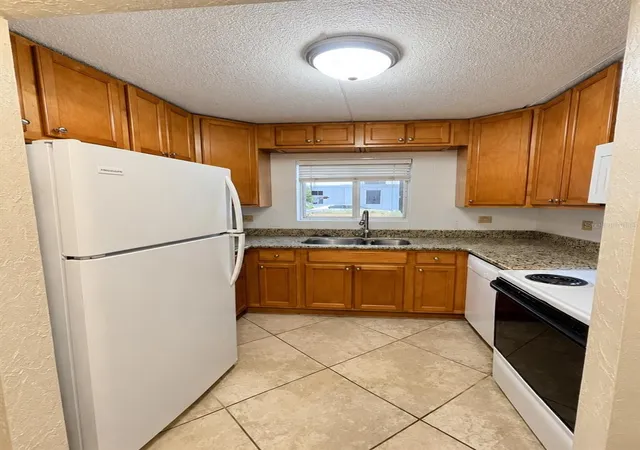 Photo 4 of Condo for sale at 102 S Peninsula Dr #100, Daytona Beach, FL 32118 | MLS# O6447372 | Listing updated on 2026-10-08