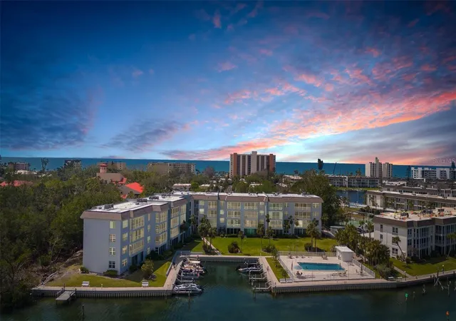 Condo for sale at 600 Sutton Pl #101B, LONGBOAT KEY, FL 34228 | MLS# C7531576