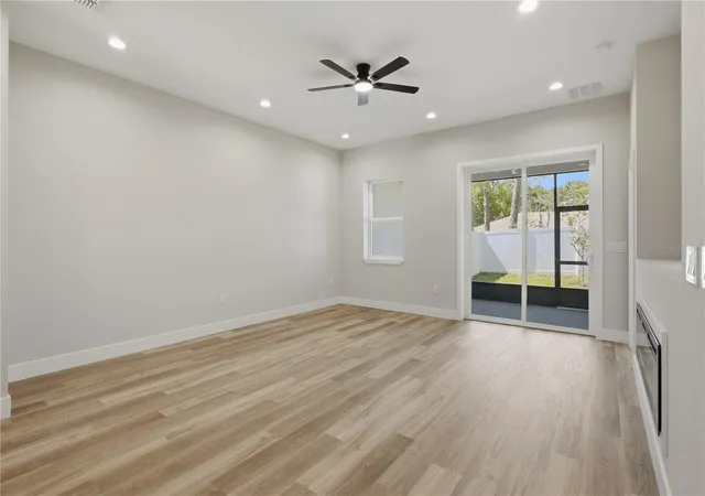Photo 4 of Sale Pending at 4 Slator Ct, Palm Coast, FL 32164 | MLS# FC321921 | Listing updated on 2026-10-05