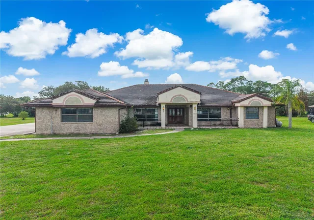 Photo 2 of Single family home for sale at 2222 N Stewart St, Kissimmee, FL 34746 | MLS# S5158914 | Listing updated on 2026-10-08