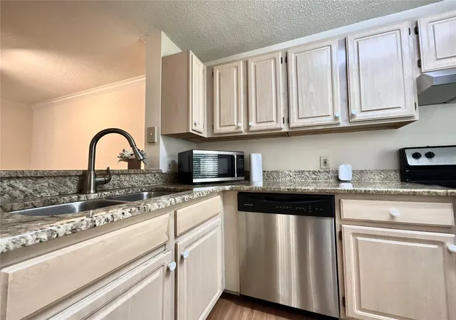 Photo 3 of Condo for sale at 1930 Summer Clb Dr #202, Oviedo, FL 32765 | MLS# O6447385 | Listing updated on 2026-10-07