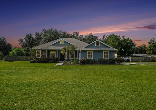 Photo 2 of Single family home for sale at 6207 Storck Acres Ln, Plant City, FL 33565 | MLS# TB8555098 | Listing updated on 2026-10-09