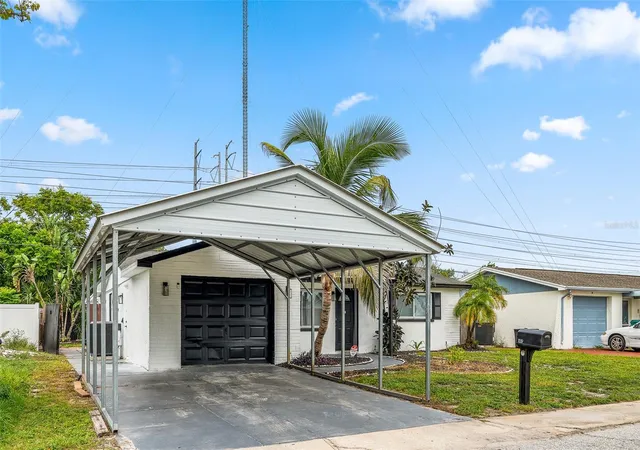 Photo 2 of Single family home for sale at 1539 Dartmouth Dr, Holiday, FL 34691 | MLS# TB8555102 | Listing updated on 2026-10-08