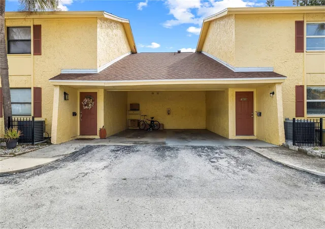 Photo 4 of Condo for sale at 7609 La Mesita Ct, Tampa, FL 33615 | MLS# TB8555105 | Listing updated on 2026-10-08