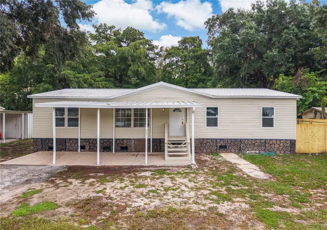Photo 1 of Single family home for sale at 761 Bayou Dr, Casselberry, FL 32707 | MLS# O6447395 | Listing updated on 2026-10-08