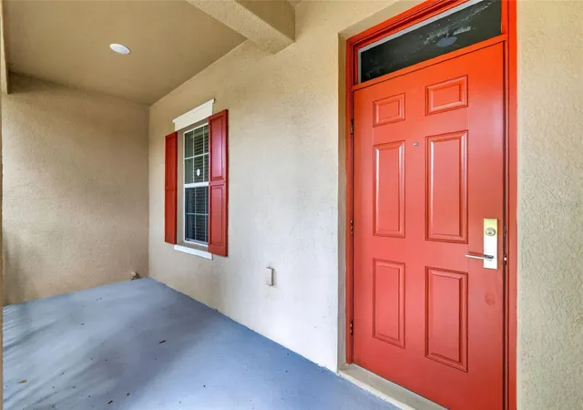 Photo 2 of Single family home for sale at 991 Alston Bay Blvd, Apopka, FL 32703 | MLS# TB8555106 | Listing updated on 2026-10-06