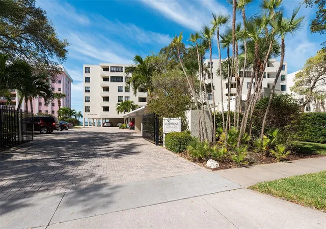 Photo 2 of Condo for sale at 99 Sunset Dr #401, Sarasota, FL 34236 | MLS# A4708548 | Listing updated on 2026-10-07