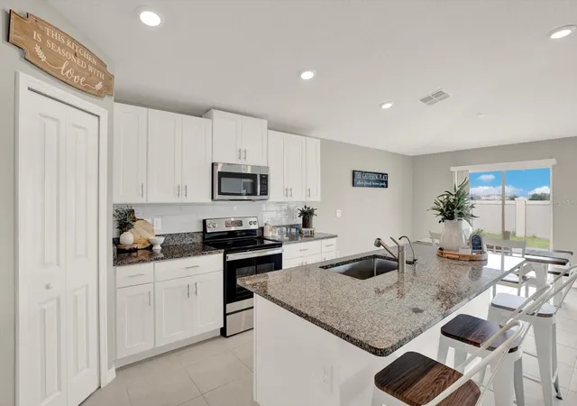 Photo 3 of Single family home for sale at 11205 Linden Depot Rd, San Antonio, FL 33576 | MLS# TB8555118 | Listing updated on 2026-10-09