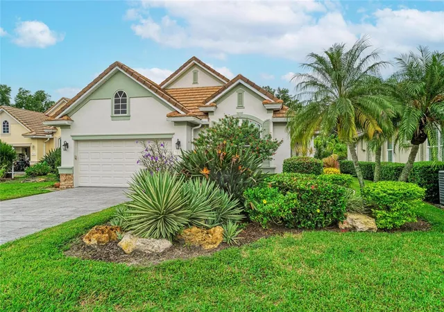 Single family home for sale at 7816 Heritage Classic Ct, LAKEWOOD RANCH, FL 34202 | MLS# A4708559