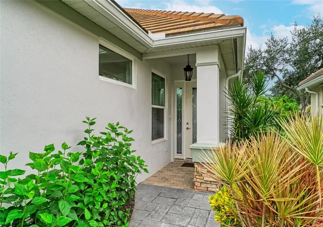 Photo 3 of Single family home for sale at 7816 Heritage Classic Ct, Lakewood Ranch, FL 34202 | MLS# A4708559 | Listing updated on 2026-10-10
