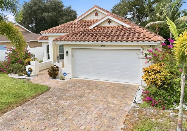 Photo 4 of Single family home for sale at 240 Cougar Way, Rotonda West, FL 33947 | MLS# D6149036 | Listing updated on 2026-10-09