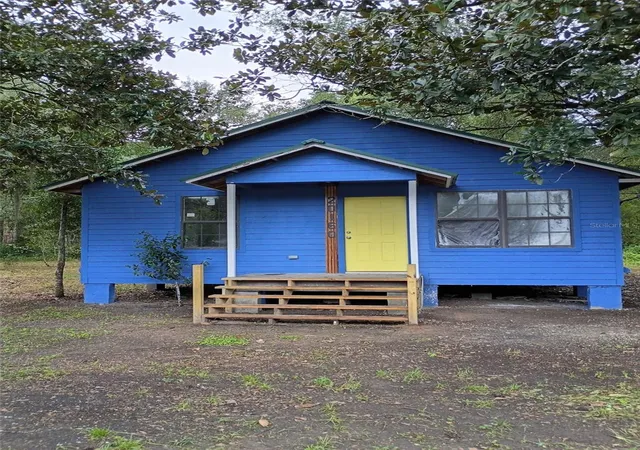 Photo 1 of Single family home for sale at 20160 Southeast 141st St, Umatilla, FL 32784 | MLS# S5158922 | Listing updated on 2026-10-07