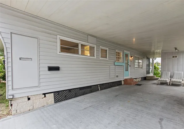 Photo 2 of Manufactured home for sale at 18675 Us Hwy 19 N #225, Clearwater, FL 33764 | MLS# TB8555134 | Listing updated on 2026-10-08