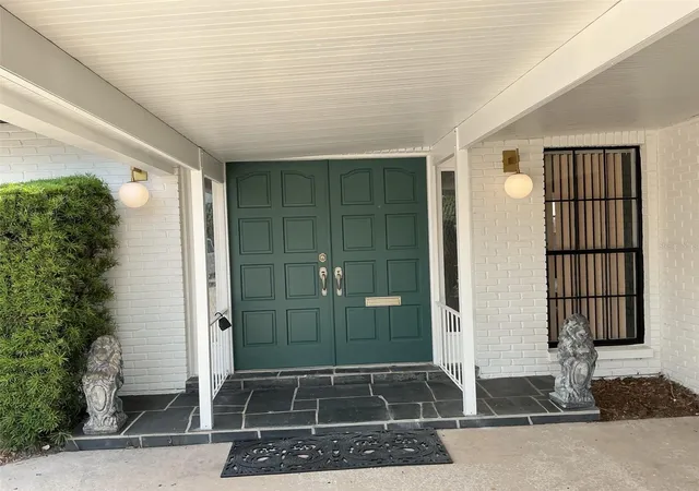 Single family home for sale at 5901 25th Street S, Saint Petersburg, FL 33712 | MLS# TB8555135 | Listing updated on 2026-10-09