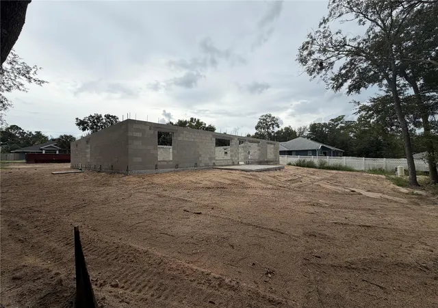 Photo 3 of Single family home for sale at 8447 SE 161st Street, Summerfield, FL 34491 | MLS# OM733488 | Listing updated on 2026-10-06