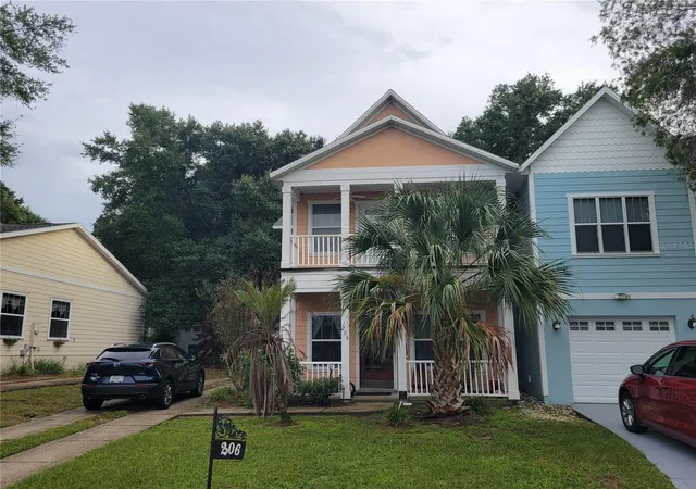 Photo 1 of Single family home for sale at 206 Fearon Ave, Mount Dora, FL 32757 | MLS# O6447417 | Listing updated on 2026-10-06