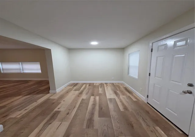 Photo 3 of Single family home for sale at 936 Lake Argenta Dr, Crescent City, FL 32112 | MLS# R4912107 | Listing updated on 2026-10-06