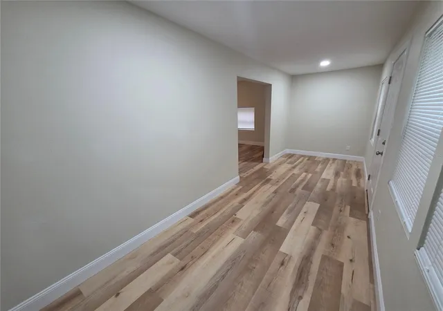 Photo 3 of Single family home for sale at 936 Lake Argenta Dr, Crescent City, FL 32112 | MLS# R4912107 | Listing updated on 2026-10-06