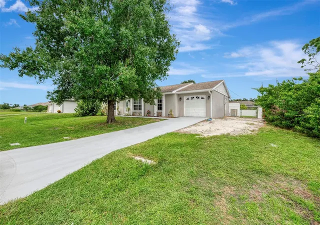 Photo 4 of Single family home for sale at 11036 Jacqueline Ave, Englewood, FL 34224 | MLS# D6149038 | Listing updated on 2026-10-09