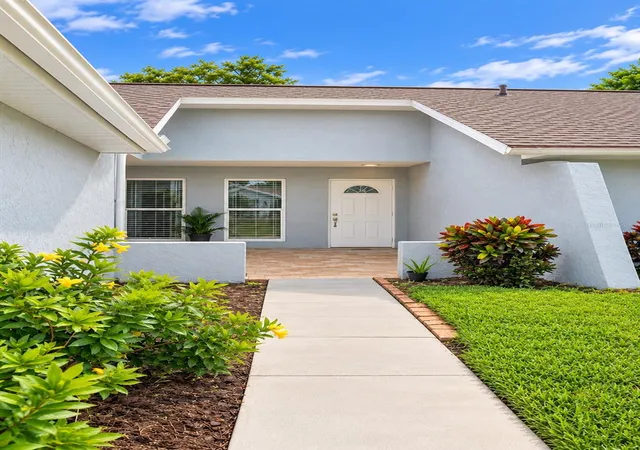 Photo 3 of Single family home for sale at 1023 Deer Run, Venice, FL 34293 | MLS# N6146071 | Listing updated on 2026-10-08