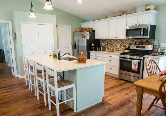 Photo 2 of Single family home for sale at 1001 Mcclellan Rd, Frostproof, FL 33843 | MLS# K4903845 | Listing updated on 2026-10-09