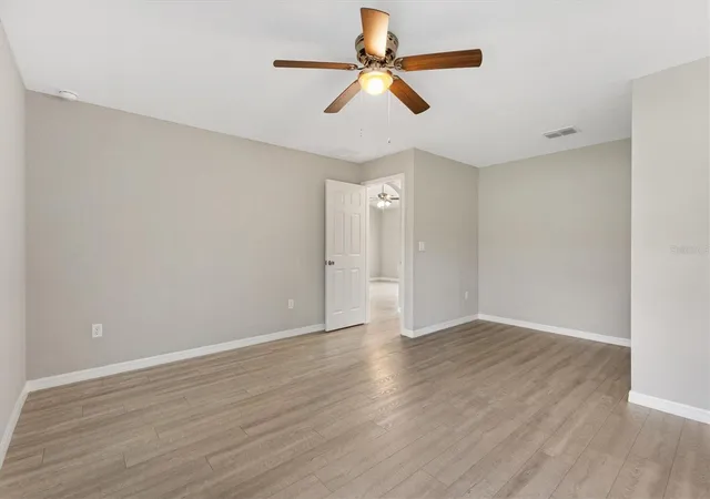 Photo 4 of Single family home for sale at 37 Guava Ter Radl, Ocklawaha, FL 32179 | MLS# G5118678 | Listing updated on 2026-10-09