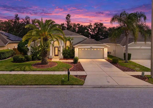 Photo 1 of Single family home for sale at 18009 Palm Breeze Dr, Tampa, FL 33647 | MLS# W7890112 | Listing updated on 2026-10-07