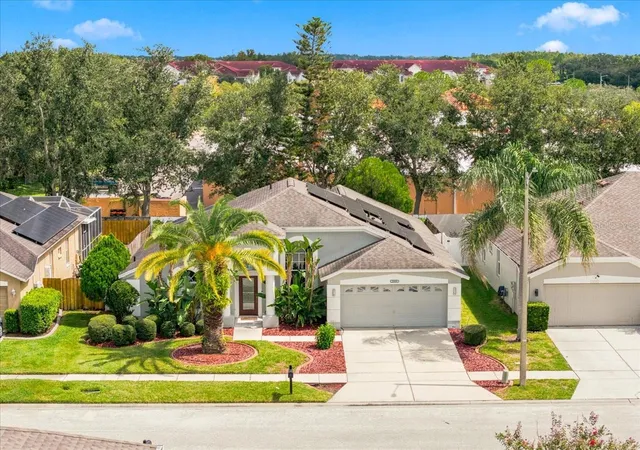 Photo 3 of Single family home for sale at 18009 Palm Breeze Dr, Tampa, FL 33647 | MLS# W7890112 | Listing updated on 2026-10-07