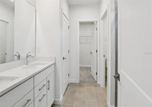 Photo 3 of Single family home for sale at 3286 Cup Dr, Lakeland, FL 33803 | MLS# O6447460 | Listing updated on 2026-10-06